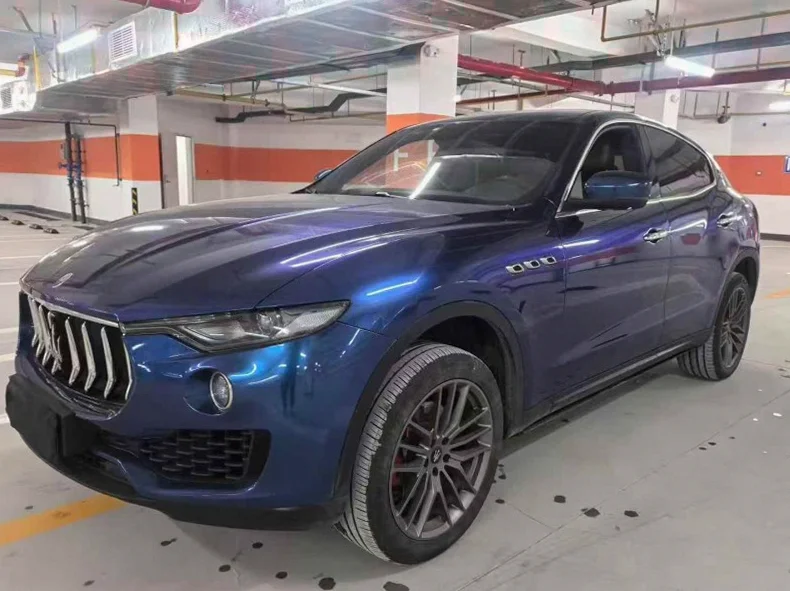 玛莎拉蒂Levante 正面外观二