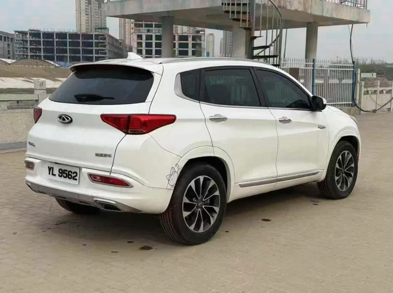 奇瑞瑞虎 内饰前排