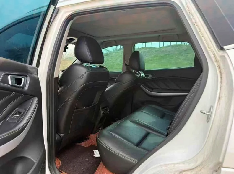 奇瑞瑞虎 后面外观三