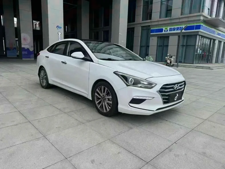 现代名图 正面外观二