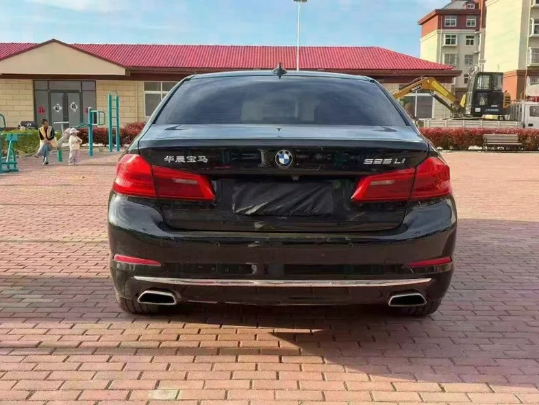 宝马5系 驾驶室