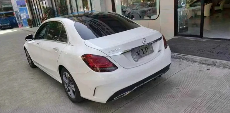 奔驰C 内饰后排