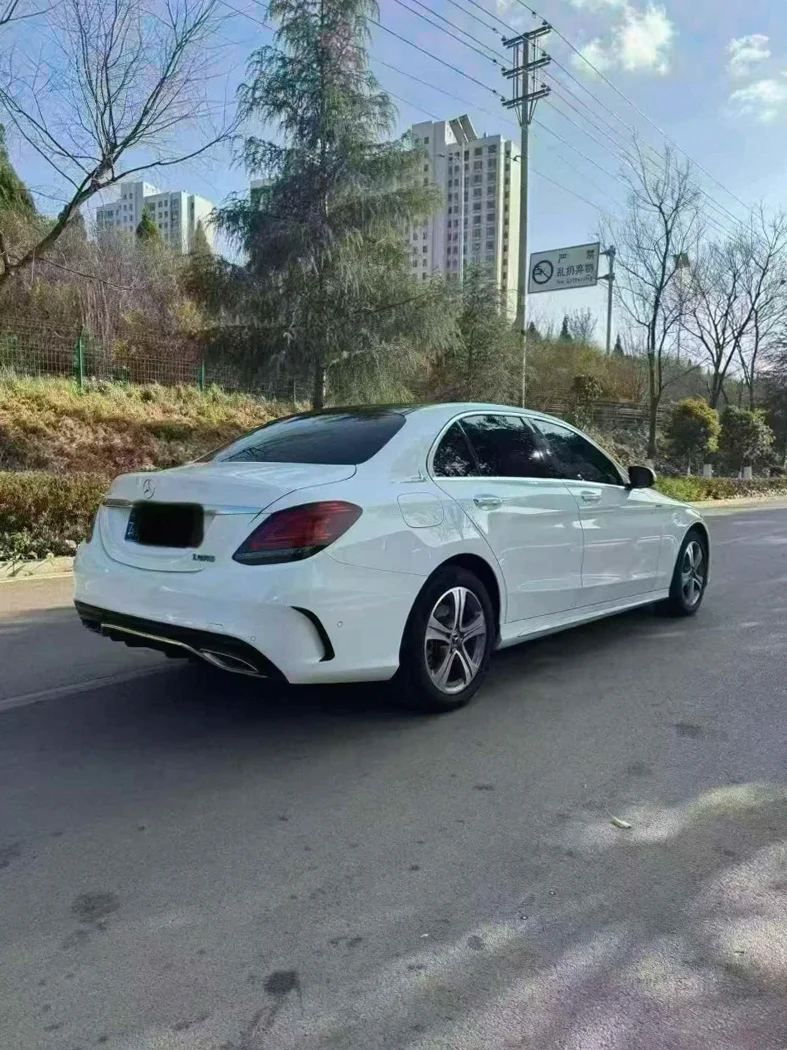 奔驰C 内饰前排