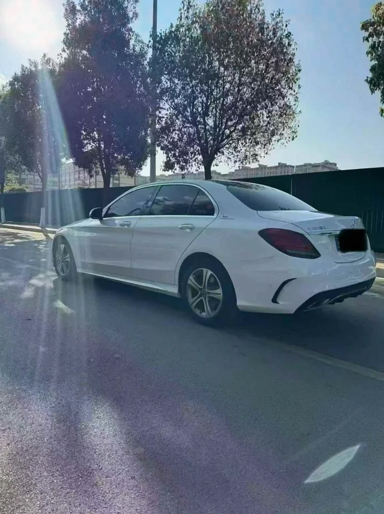 奔驰C 内饰后排