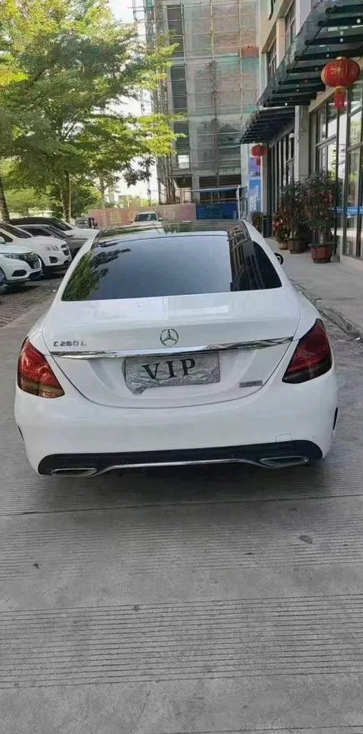 奔驰C 内饰前排