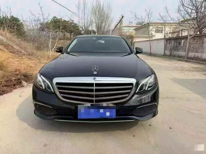 19年奔驰E260L行政立标