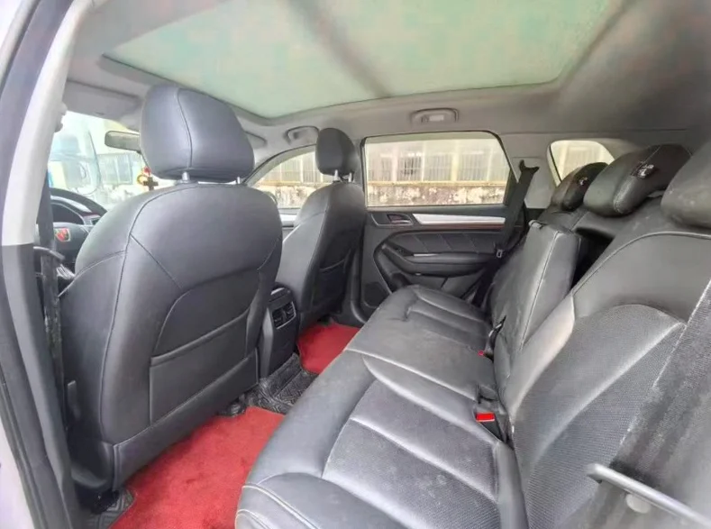 荣威ERX5 后面外观二