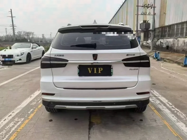 荣威ERX5 驾驶室