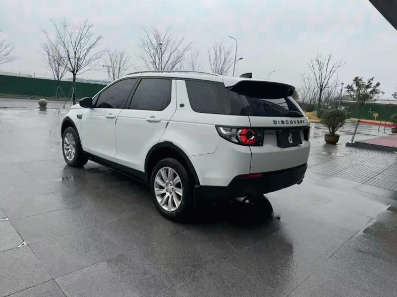 路虎发现神行 内饰前排