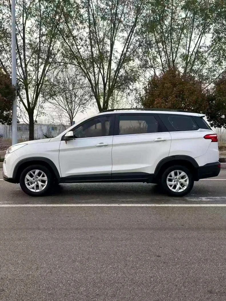 五菱汽车宏光 内饰后排