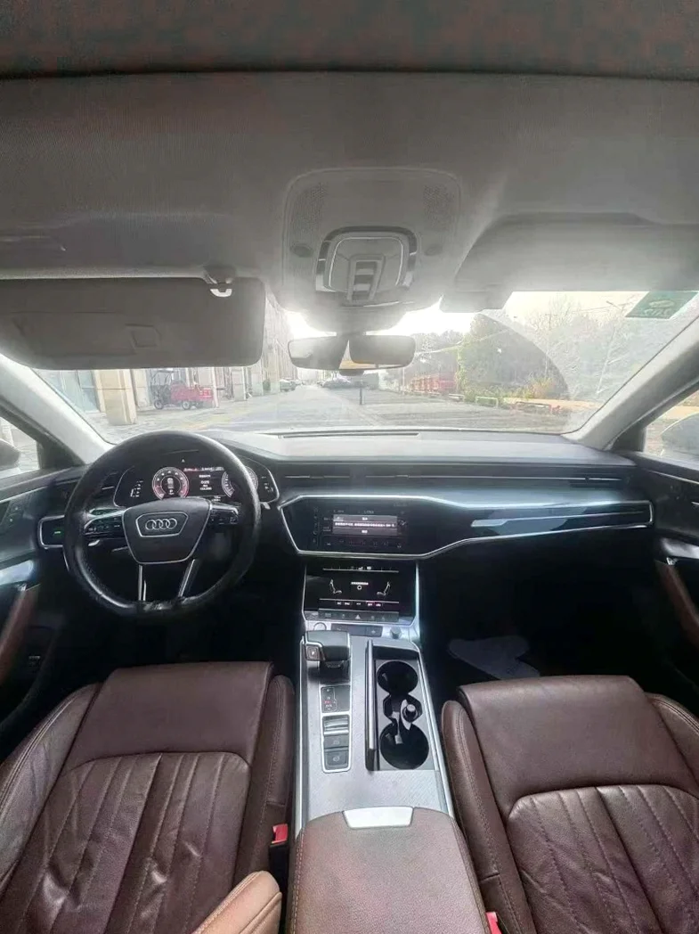 奥迪A6L 后面外观三