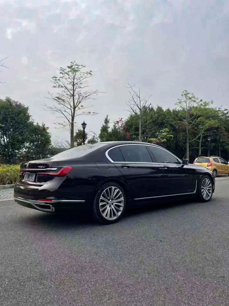 宝马7系 驾驶室