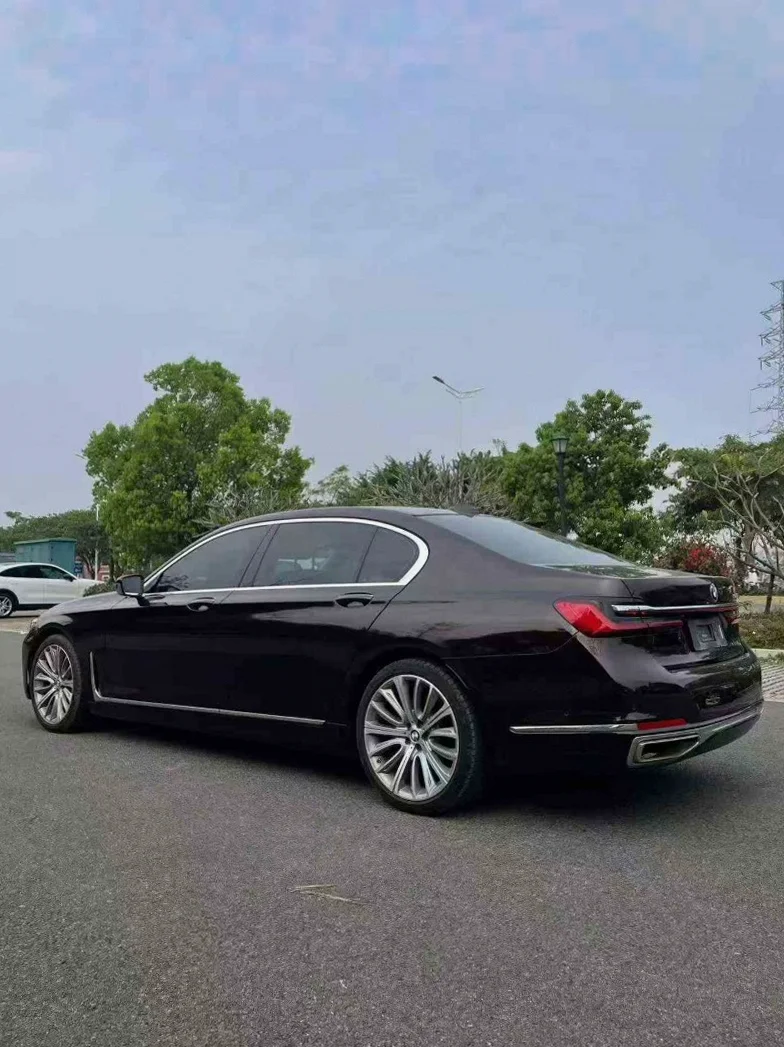 宝马7系 内饰前排