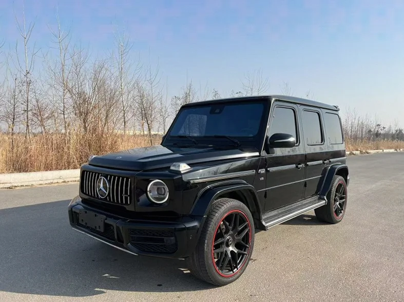 奔驰G 内饰前排