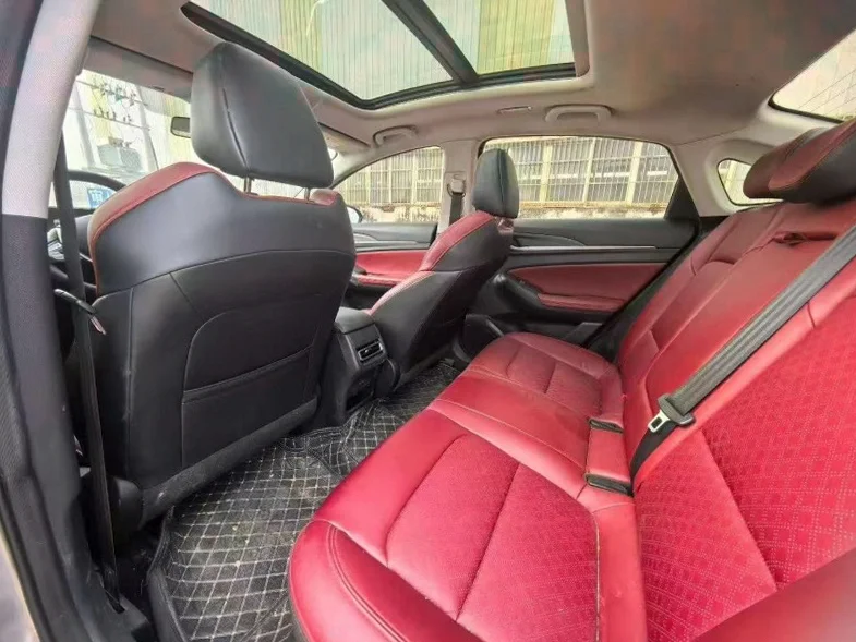 长安汽车逸动 后面外观二