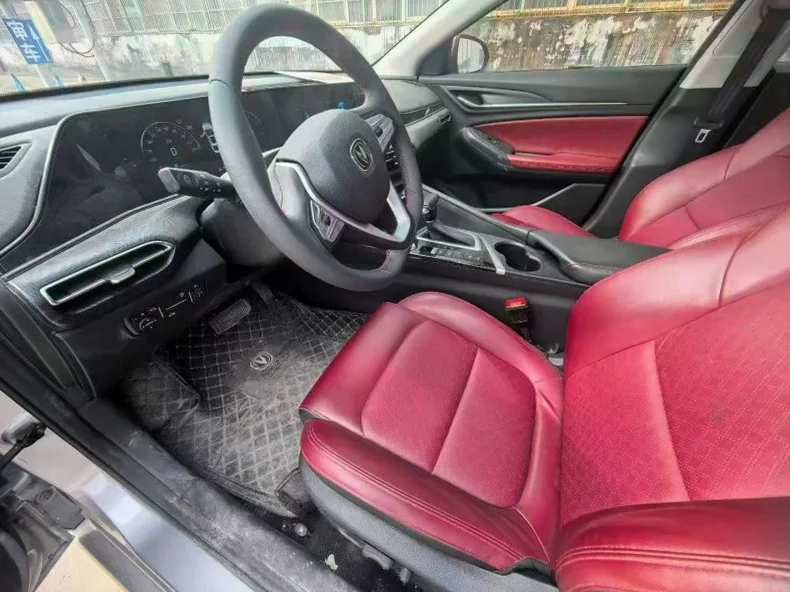 长安汽车逸动 后面外观一