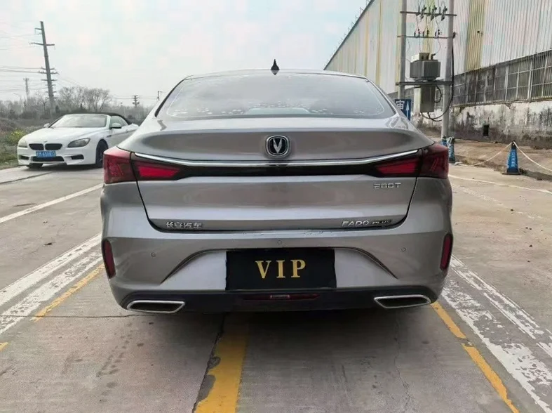 长安汽车逸动 驾驶室