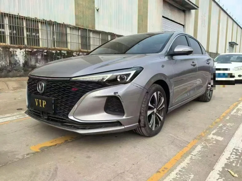 长安汽车逸动 正面外观二