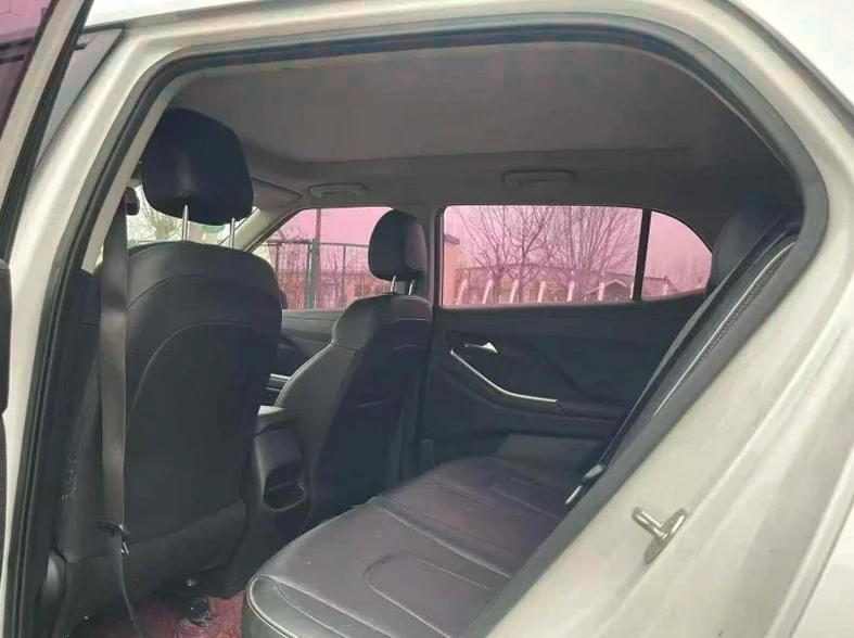 现代ix25 后面外观二