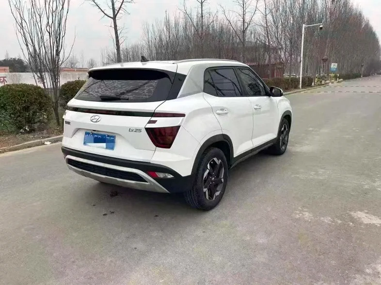 现代ix25 内饰后排