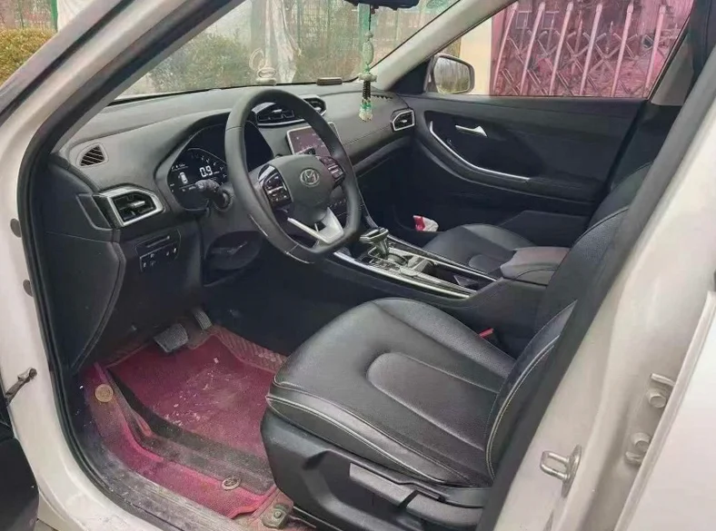 现代ix25 后面外观三