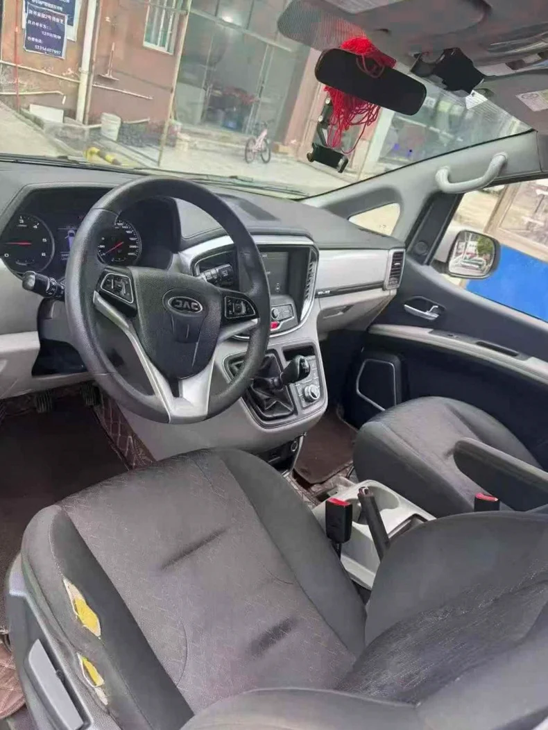 江淮瑞风 后面外观三