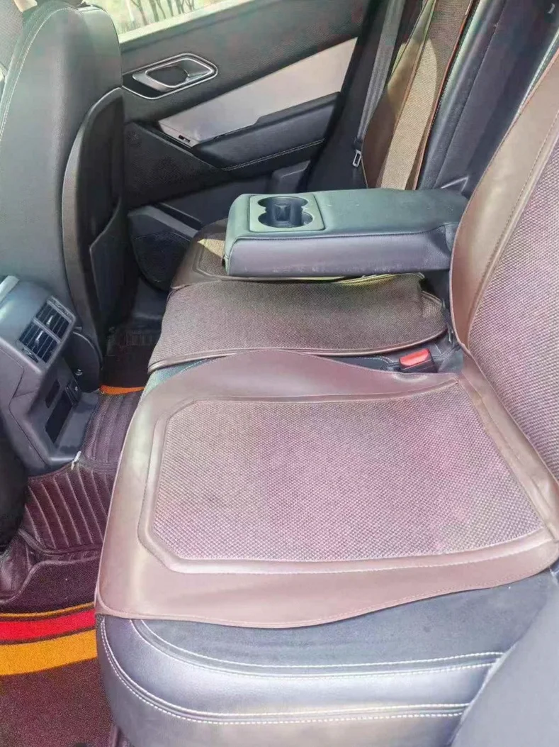 路虎揽胜星脉 后面外观三