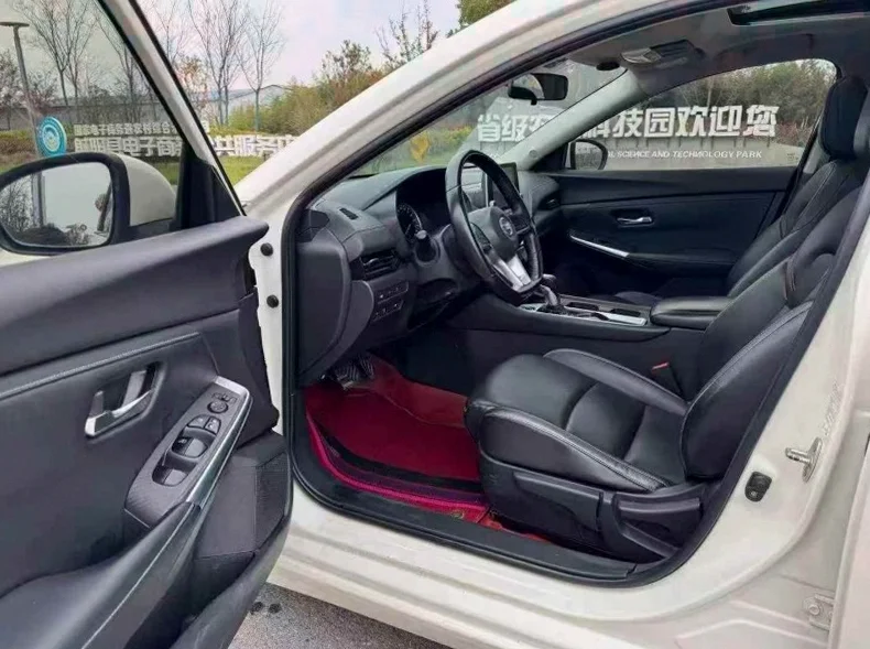 日产轩逸 后面外观二