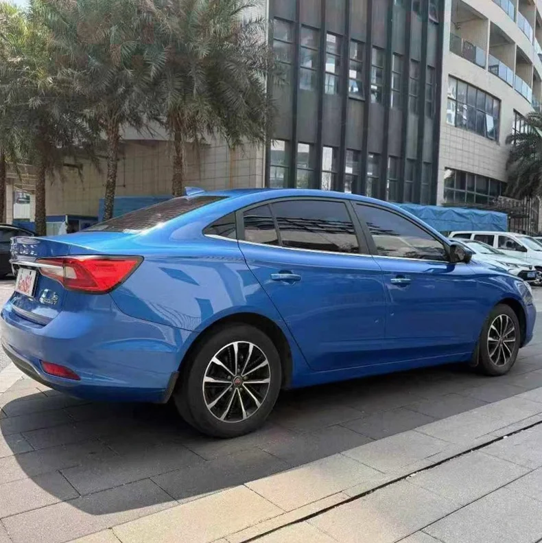 荣威i5 内饰前排