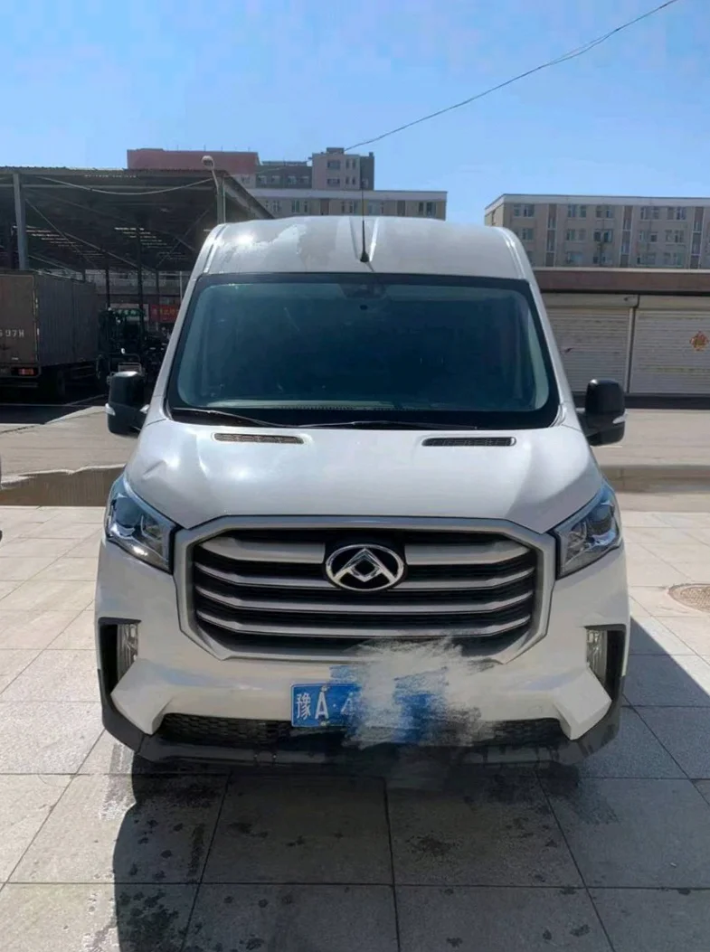 20年大通V90客运版