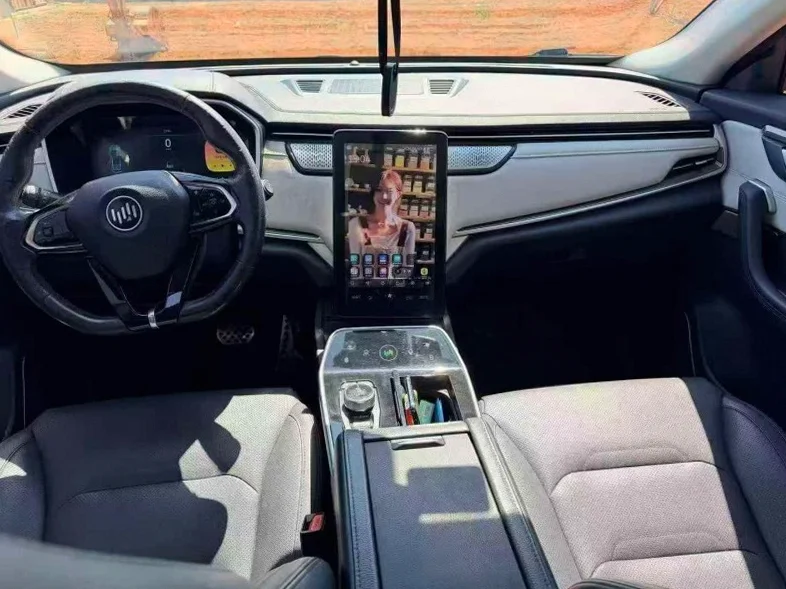 威马汽车EX-5 后面外观一