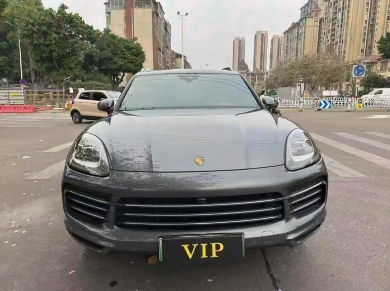 21年保时捷卡宴新能源2.0T插电混动