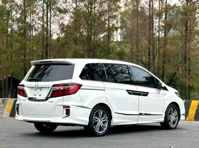 本田艾力绅 驾驶室