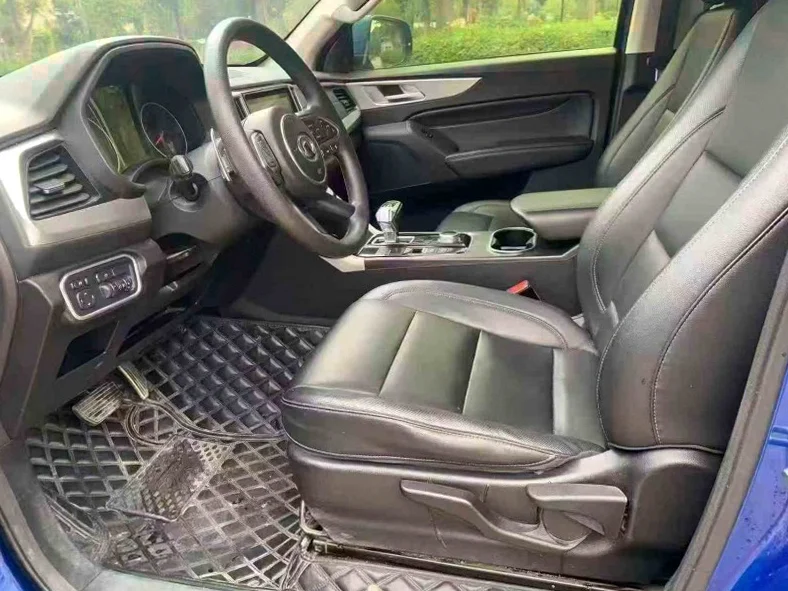 长城汽车炮 后面外观三