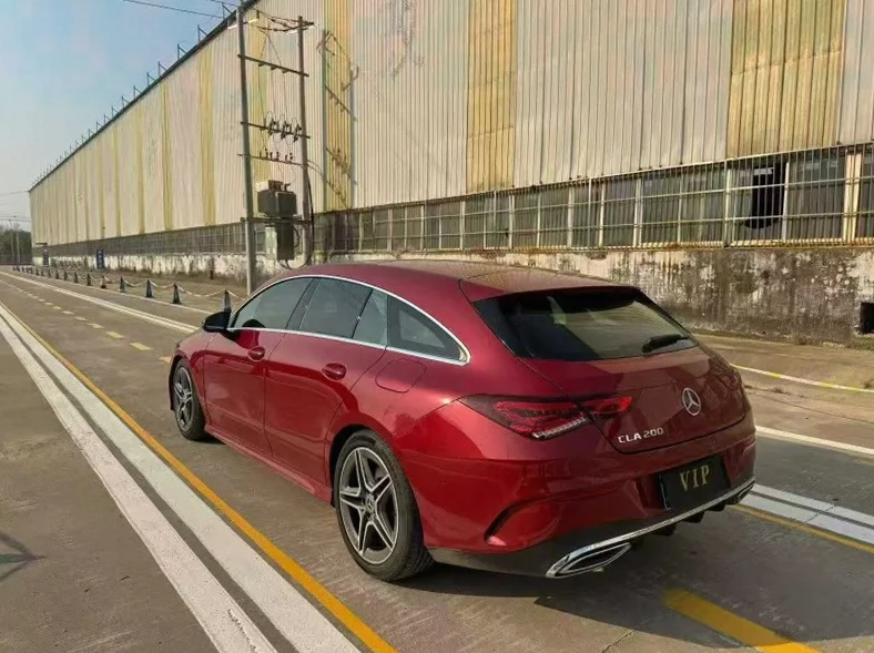 奔驰CLA 内饰前排