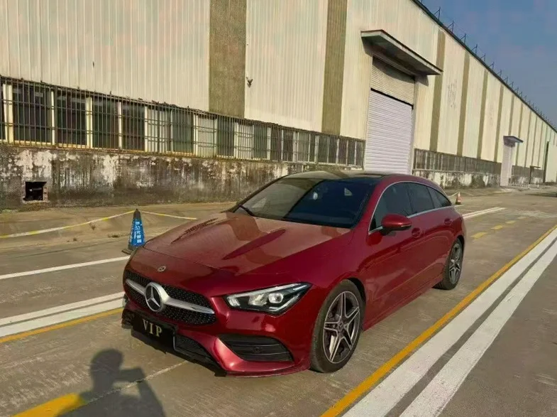 奔驰CLA 正面外观二