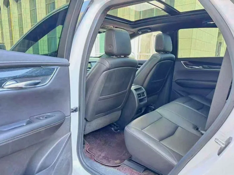 凯迪拉克XT5 后面外观三