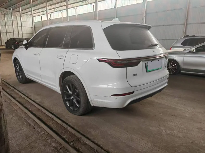 理想ONE 后面外观一