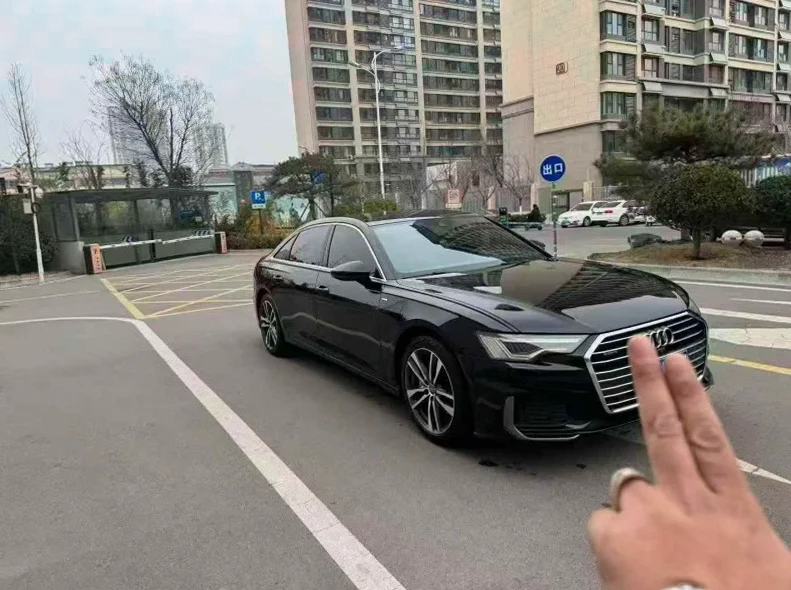 奥迪A6L 正面外观三