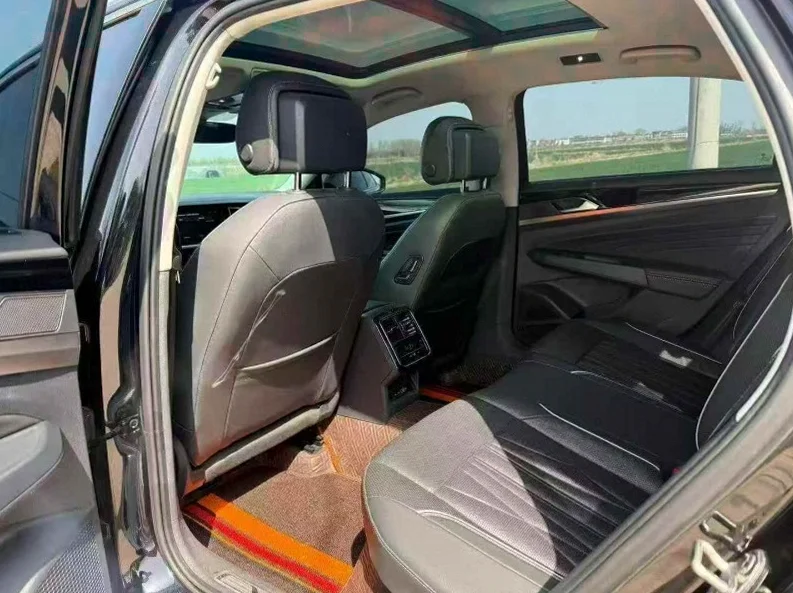 大众帕萨特 后面外观二