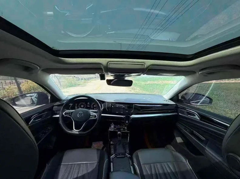 大众帕萨特 后面外观一