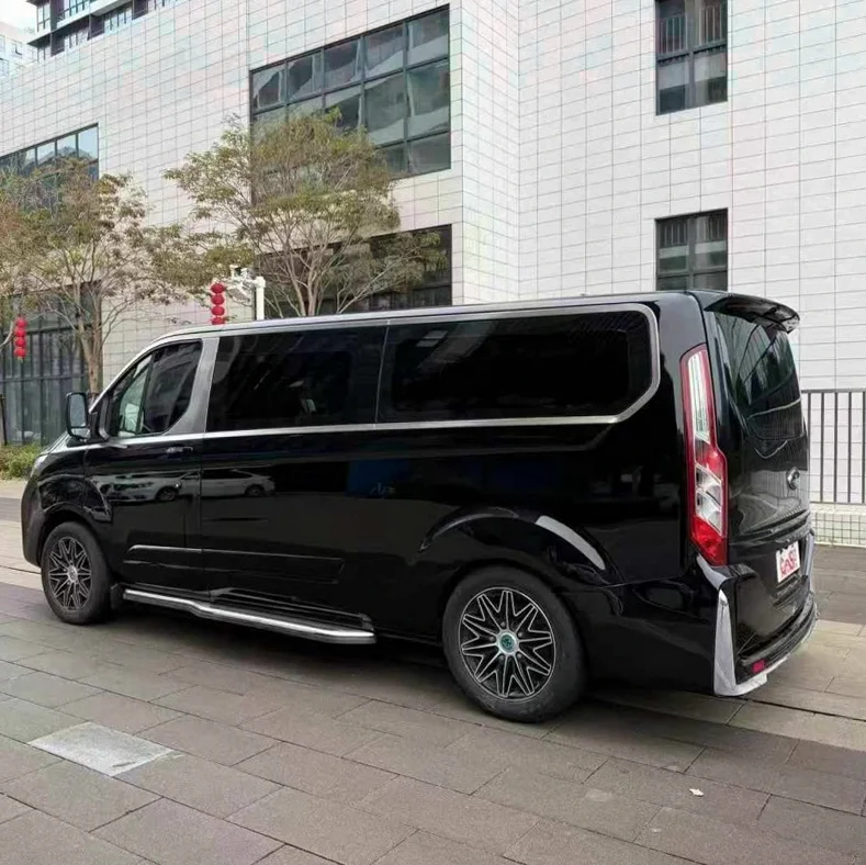 福特途睿欧 内饰后排