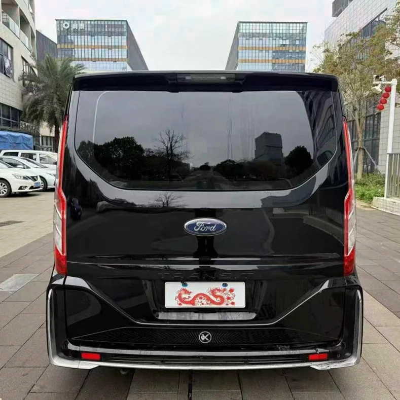 福特途睿欧 驾驶室