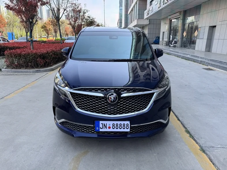 22年别克GL8艾维亚四座尊礼版