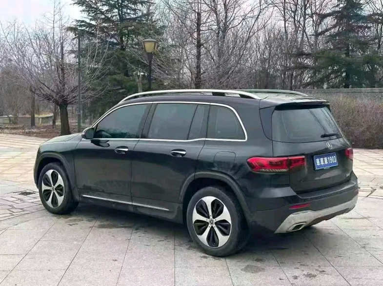 奔驰GLB 内饰前排