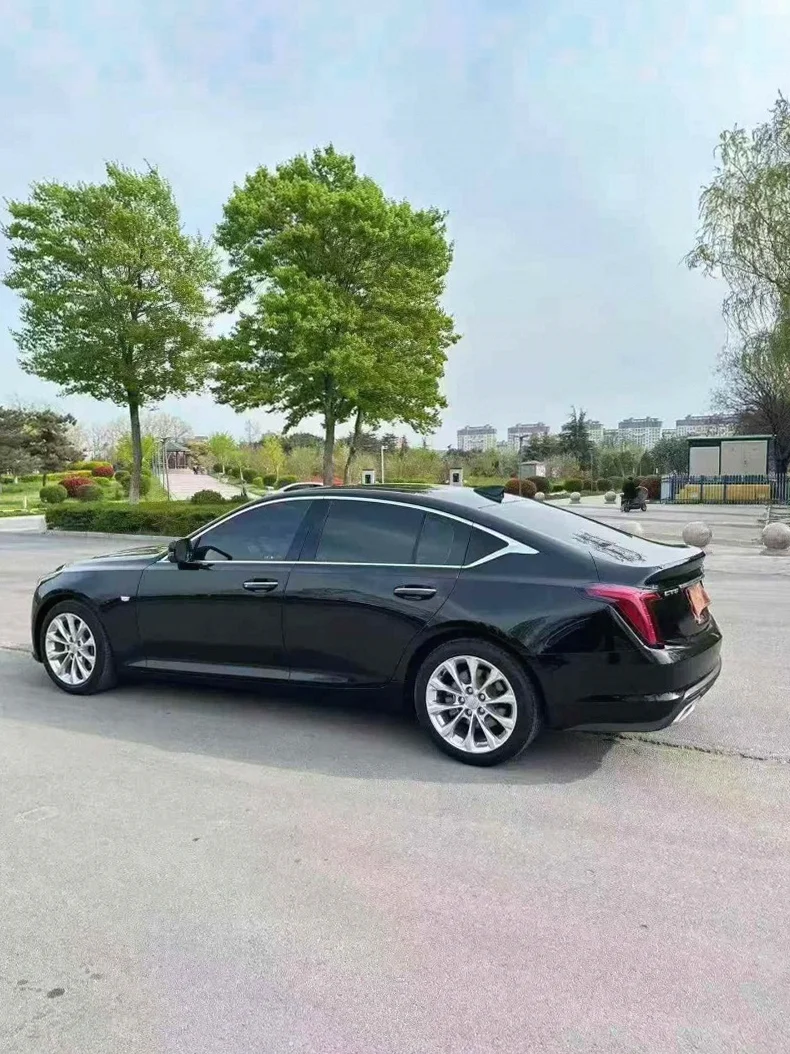 凯迪拉克CT5 内饰前排