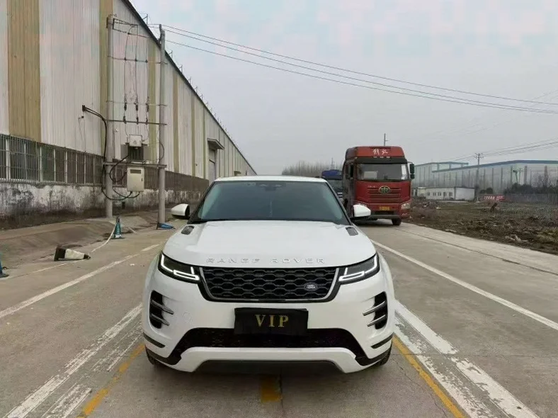 22年路虎极光L 2.0T四驱奢享加长版