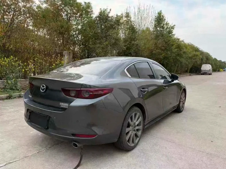 马自达昂克赛拉 驾驶室