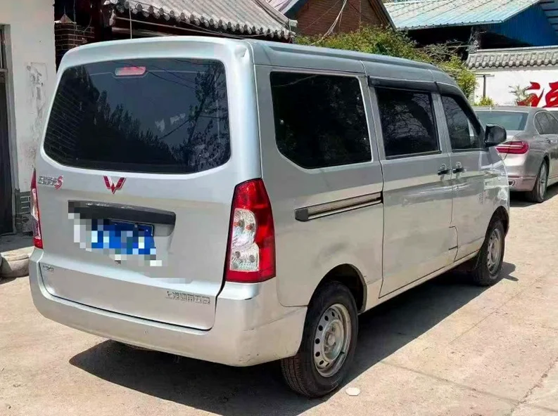 五菱汽车荣光 驾驶室