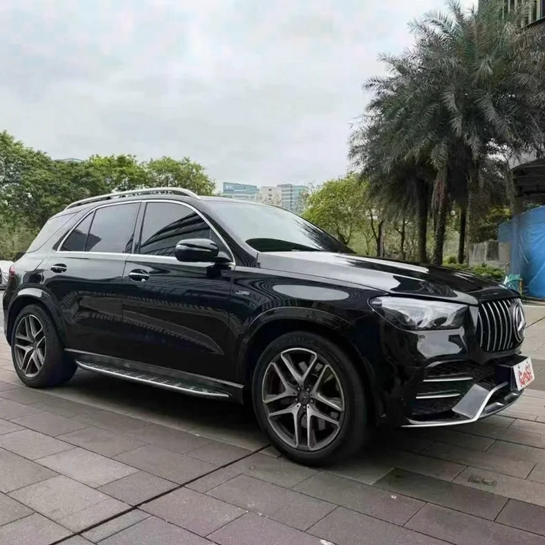 奔驰AMG 正面外观二